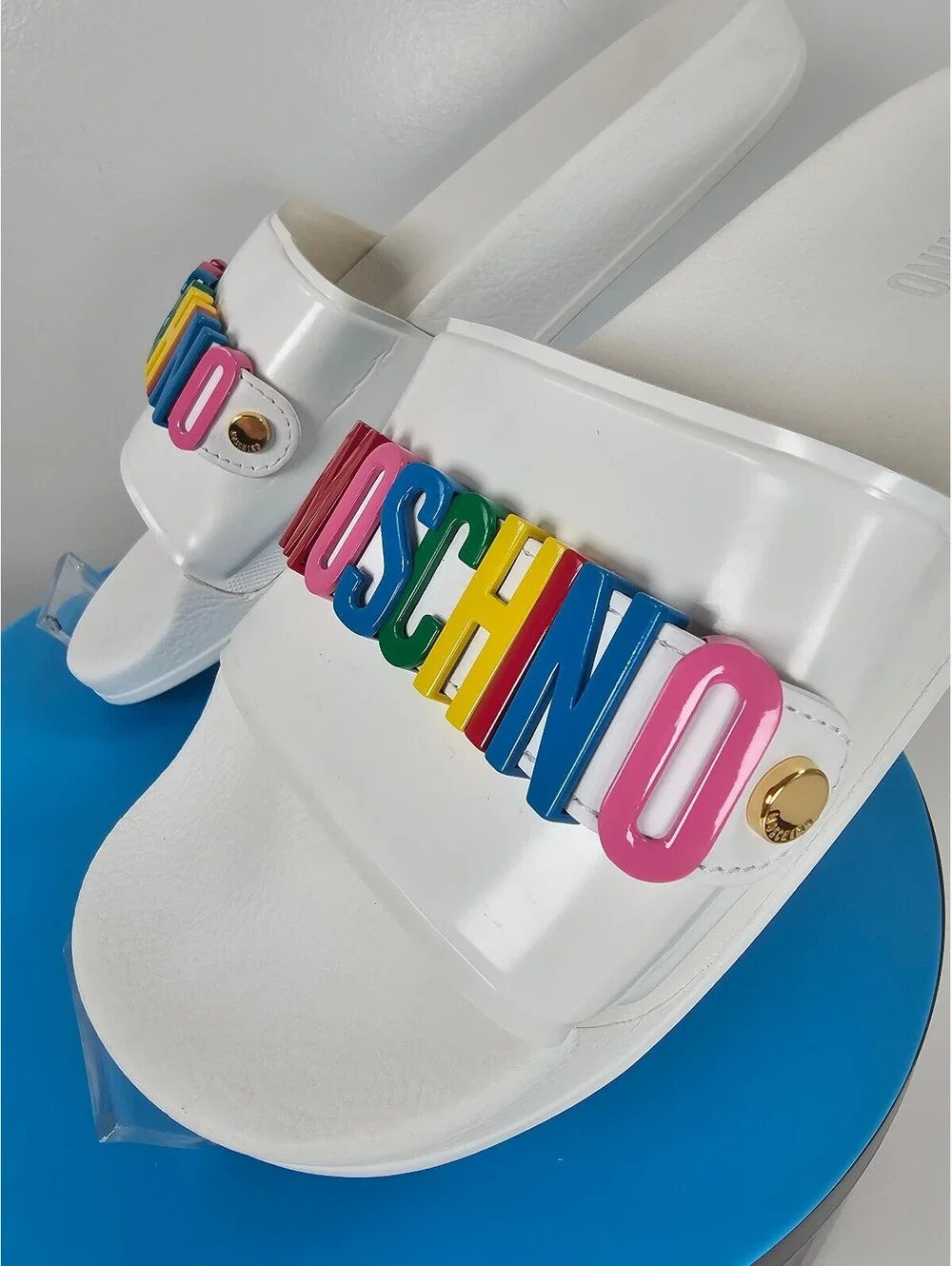 Moschino ​white rubber